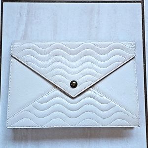 Yves Saint Laurent Vintage Quilted Wave Cream Caviar Leather Clutch Bag EUC